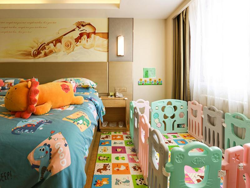Vienna Hotel Harbin Central Avenue Екстериор снимка