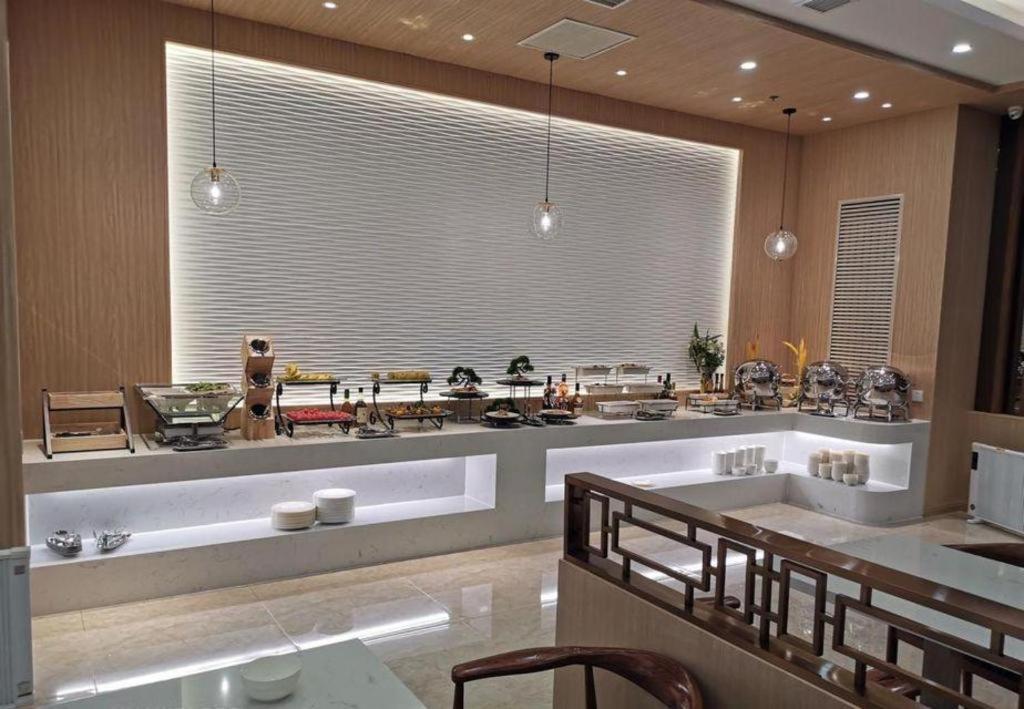Vienna Hotel Harbin Central Avenue Екстериор снимка
